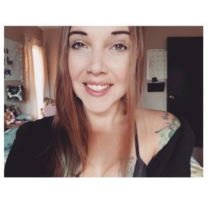 Meet your Posher, Hope